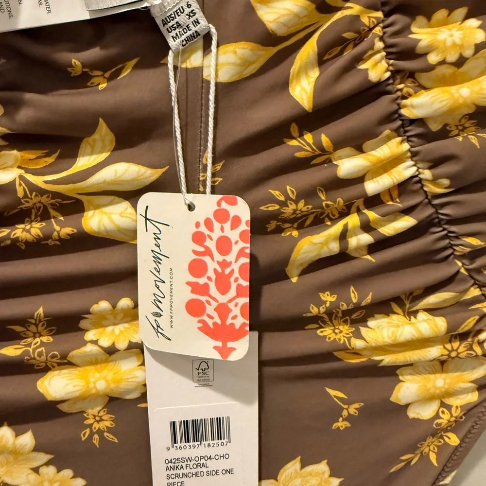 💋NWT💋 Free People Floral Scrunched One Piece‎ Swimwear (BH001)